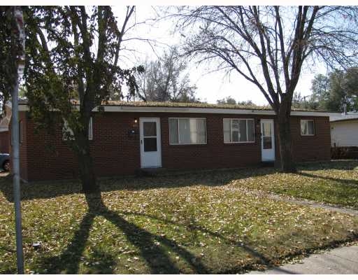 Primary Photo - 802-802 Ave D
