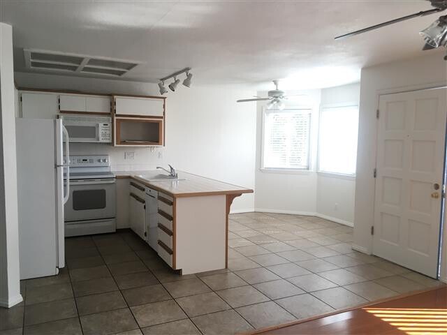 Foto del edificio - Gated Upstairs 2BD/2BA Condo, 2 Gated Rese...