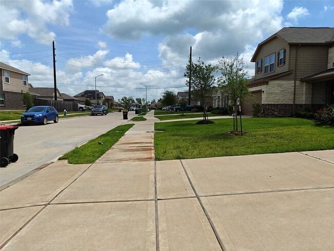 Building Photo - 1270 Glendora Dr