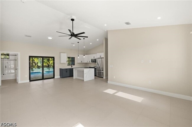 Foto del edificio - 1008 NW 36th Pl