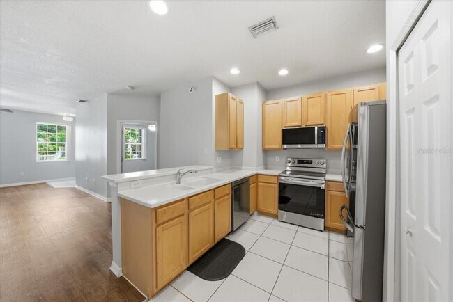 Building Photo - 9508 W Park Village Dr