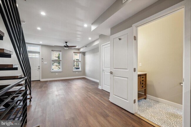 Foto del edificio - 2325 Emerald St