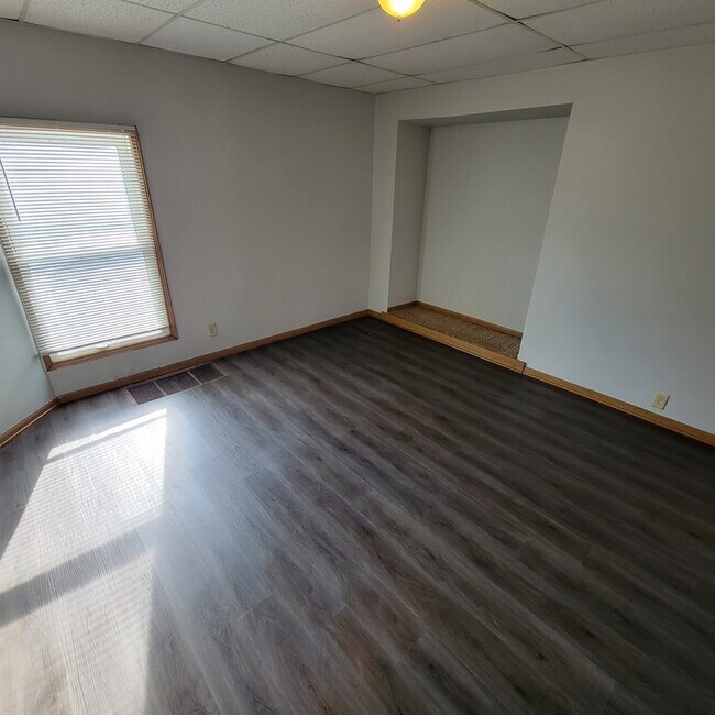 Building Photo - 3128 2nd Ave
