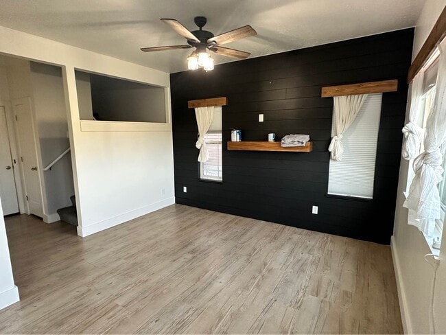 Building Photo - 520 W 1570 N