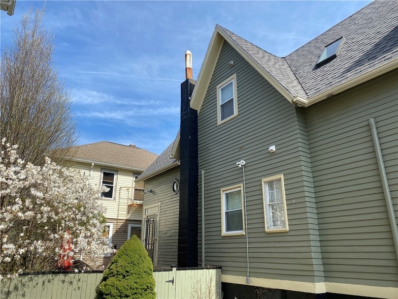 Foto principal - 481 Pine St