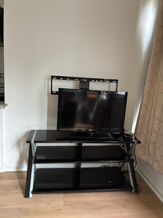 Foto del edificio - 4633 Drum Point Ln