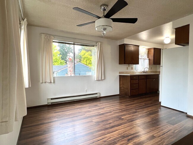 Foto del edificio - 2405 Howard Ave