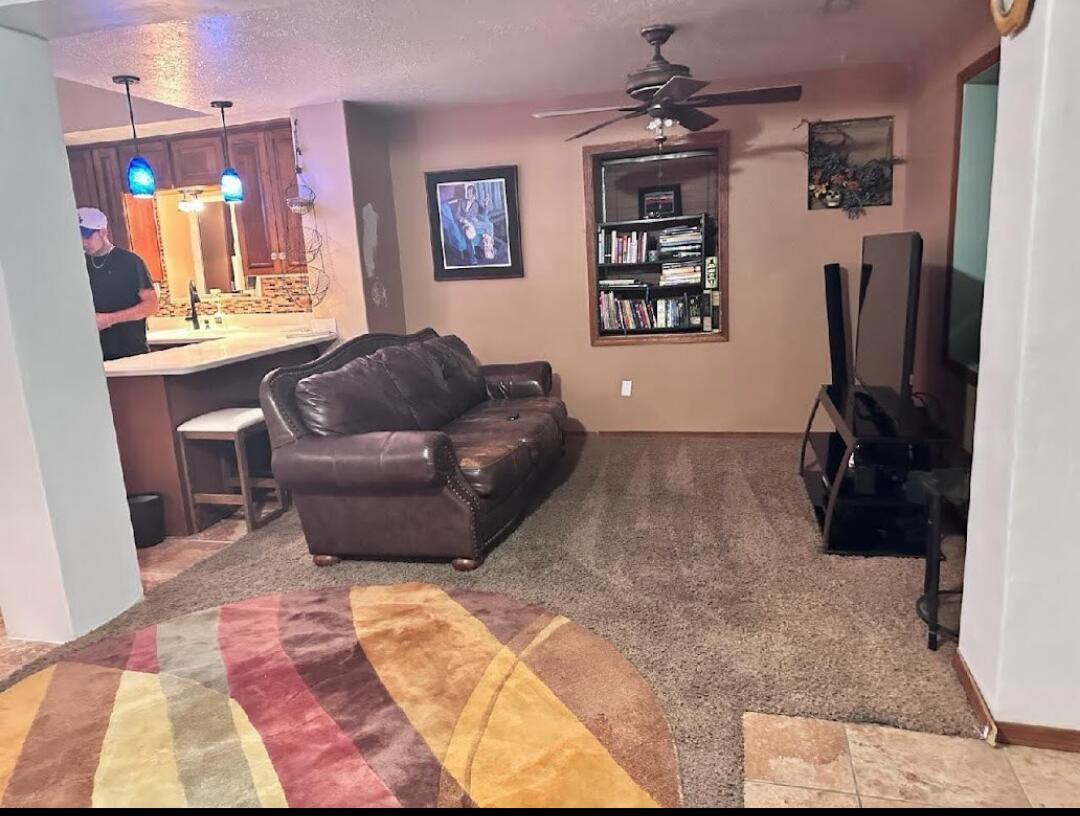 Foto principal - 919 22nd St NW