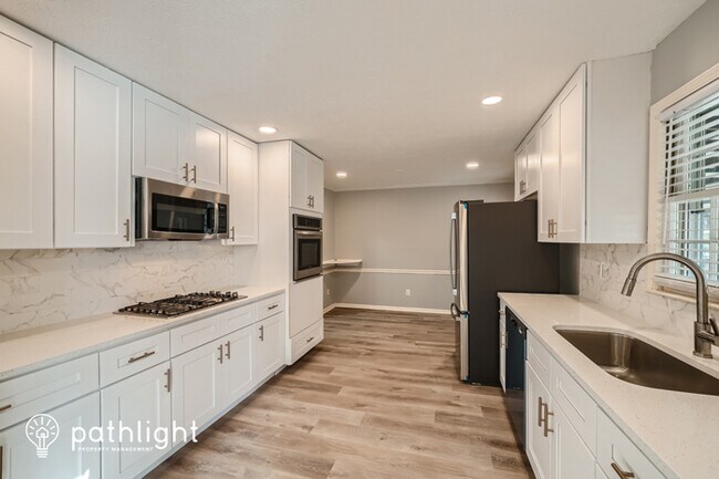 Building Photo - 135 Clearbrook Way, Fayetteville, GA, 30215