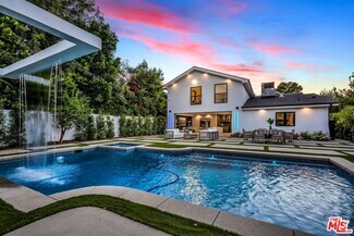 Building Photo - 5236 Reseda Blvd