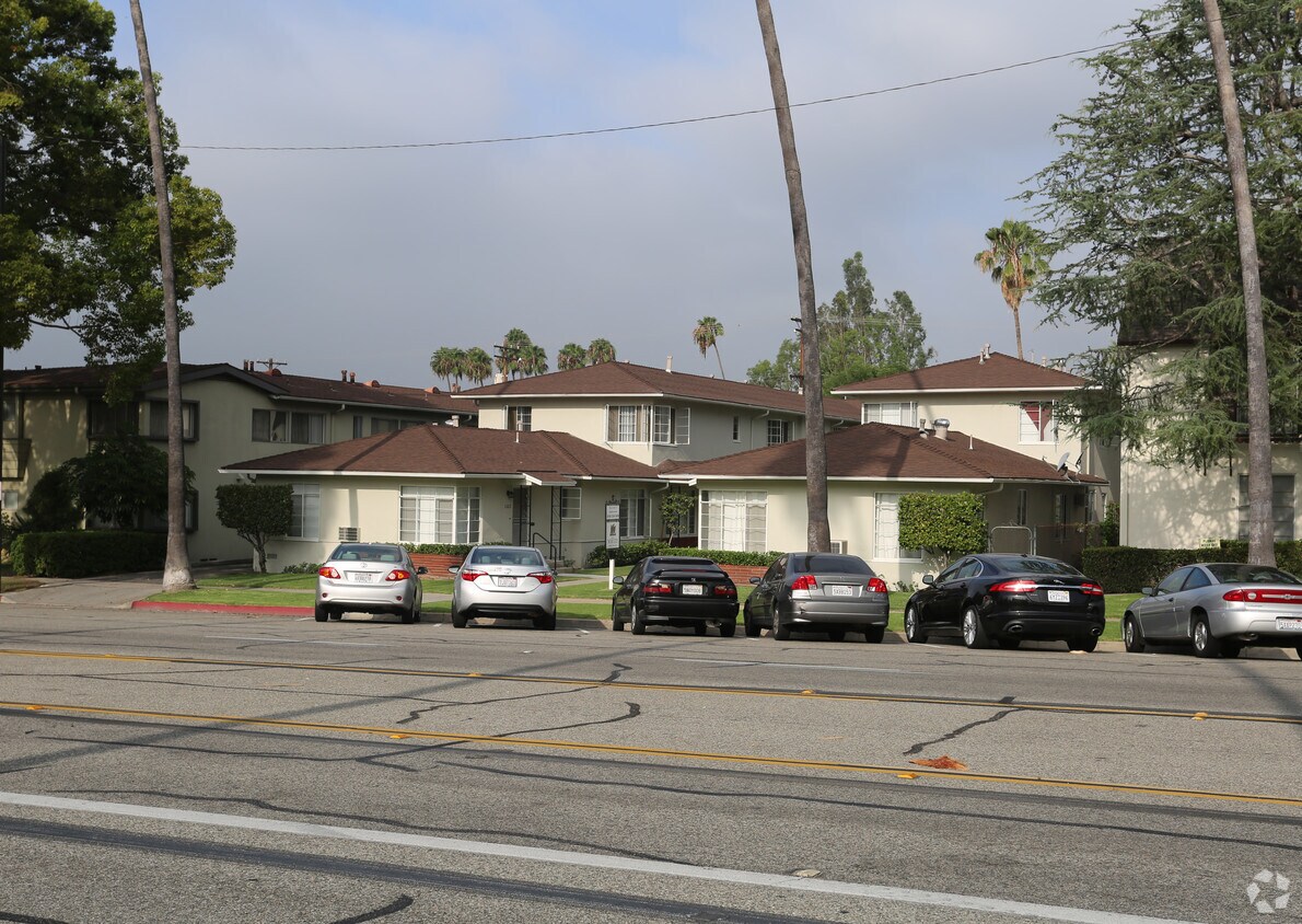 Building Photo - 1323-1325 N Brand Blvd