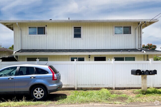 Building Photo - 37 Cypress Ave