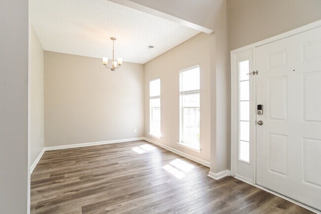 Foto del edificio - 226 Everett Park Dr