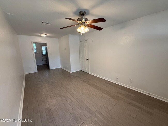 Building Photo - 5211 San Juan Ave