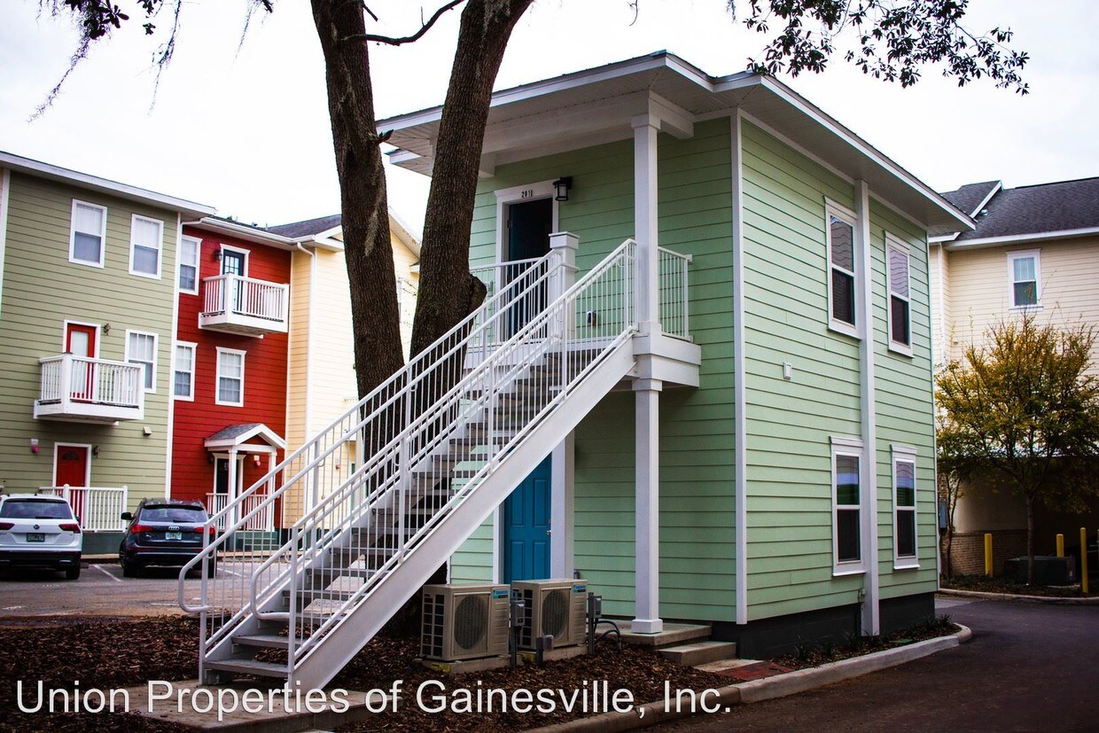 Primary Photo - 1121 SW 5 Ave