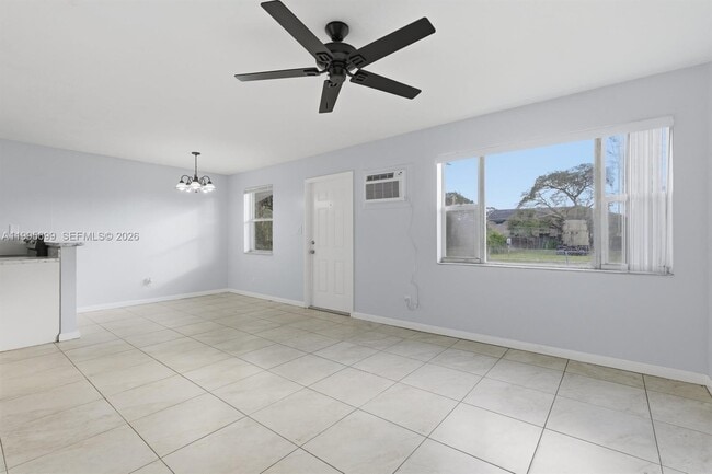 Building Photo - 533 NW 15th Way