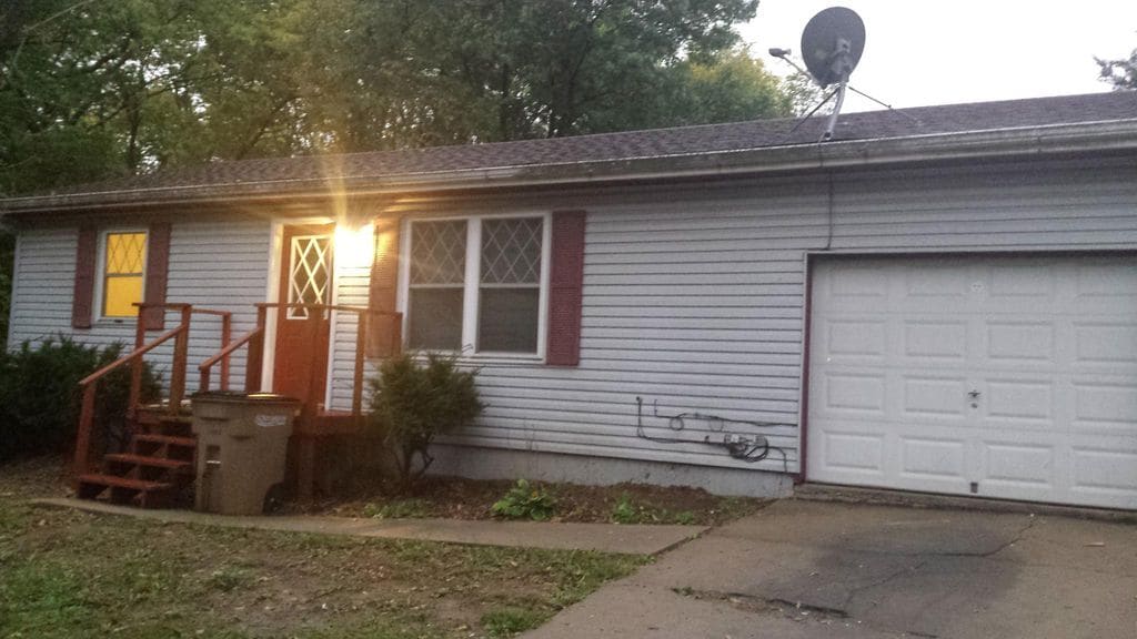 1309 Walnut St, Atchison, KS 66002 House Rental in Atchison, KS