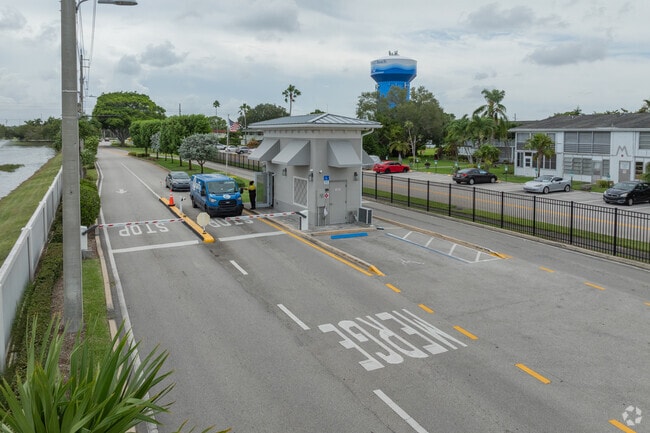 4006 Oakridge a - Oakridge