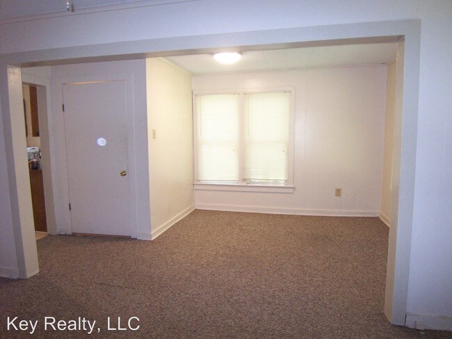 Building Photo - 2 br, 1 bath House - 1606 1/2 Holloway