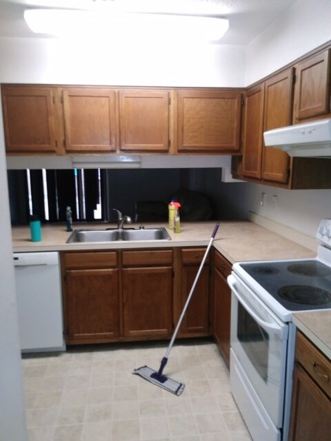 Fotografía del edificio - 2 Viking Dr NW