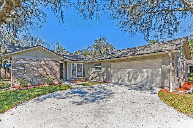 Building Photo - 2633 Grafton Dr