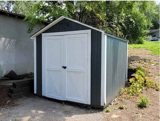 Building Photo - NEW Remodel for rent