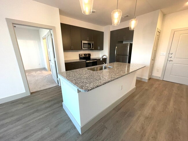 Foto del edificio - 4320 S Legacy Dr