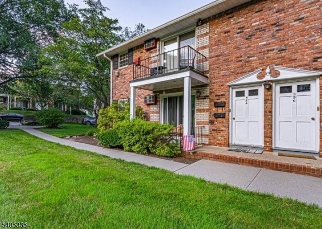 Photo - 320 South St House