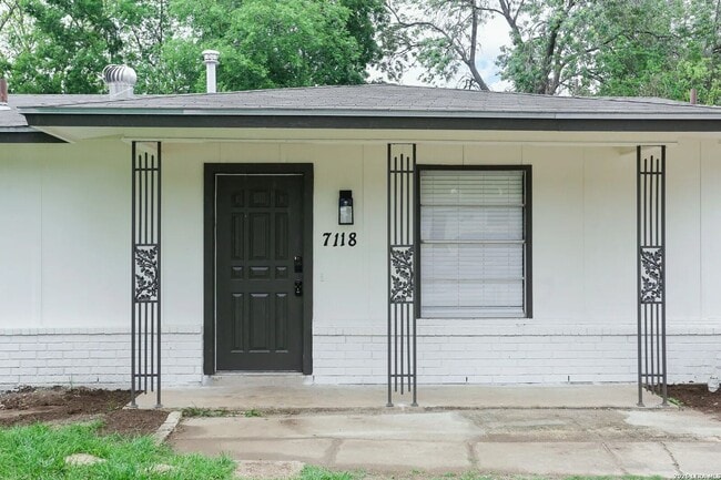 Foto del edificio - Single Story Home Near Tom Slick Park