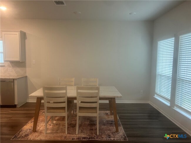 Building Photo - 2624 Wasilla Dr