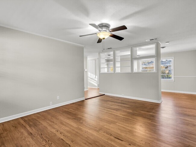 Foto del edificio - 3404 Cromart Ave