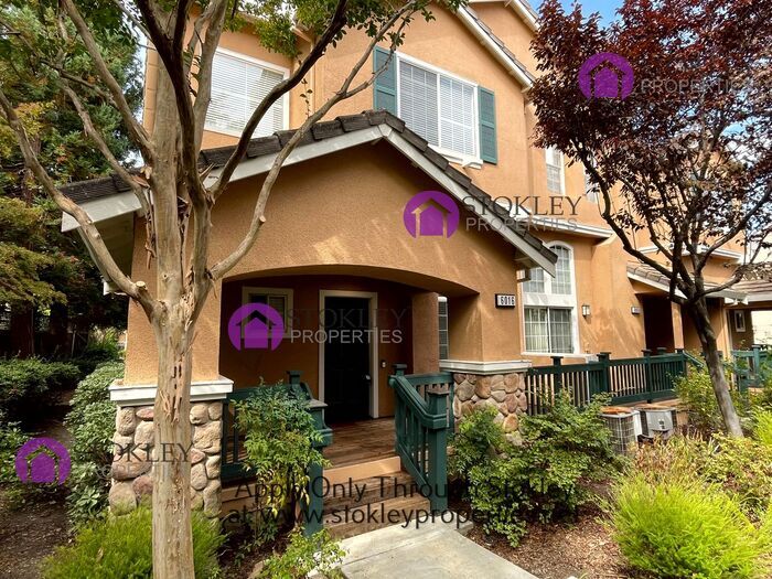 Foto principal - 6016 Condor St