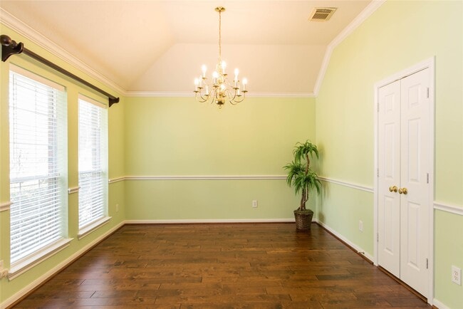 Foto del edificio - 9115 Sunny Ridge Dr