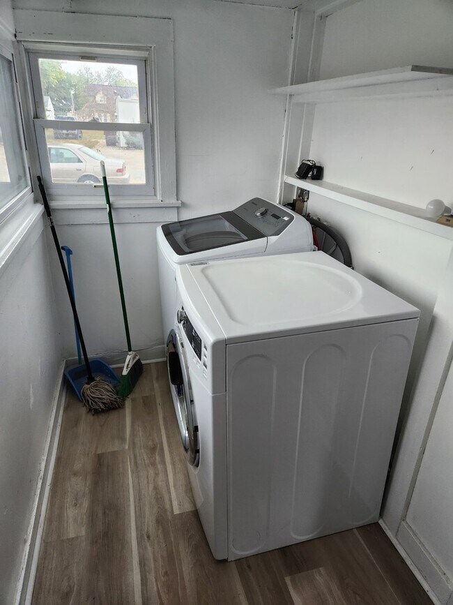 Foto del edificio - 211 S Morgan St