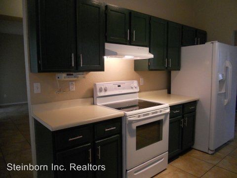 Building Photo - 3029 Camino Real