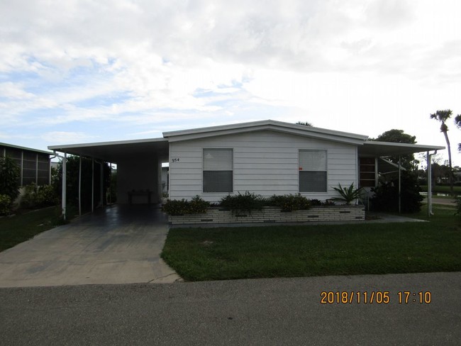 Building Photo - Bay Indies- 954 Orinoco