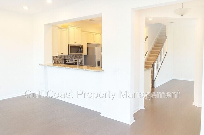 Building Photo - 5026 Sunnyside Ln