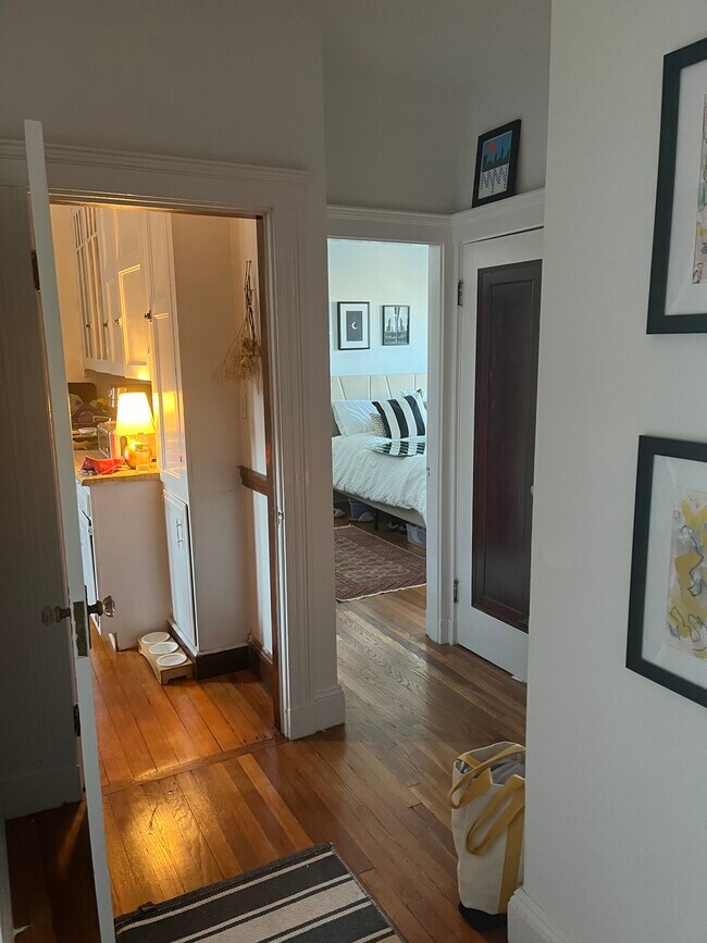 Foto del edificio - 30 Bellevue St