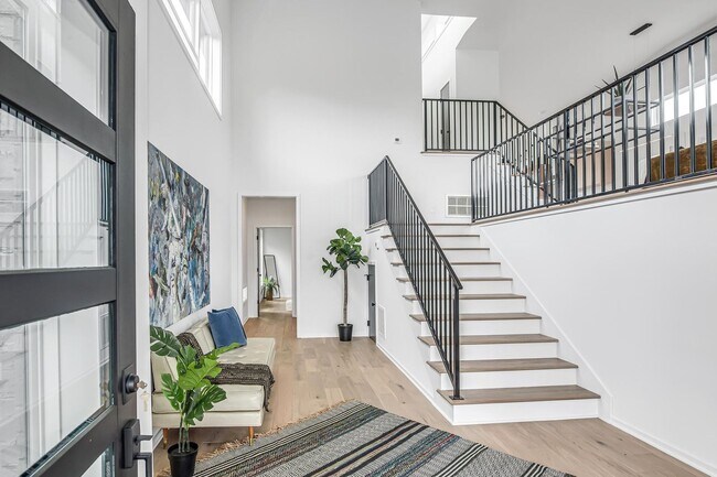 Photo - Luxury Living in the heart of East Nashvil... House