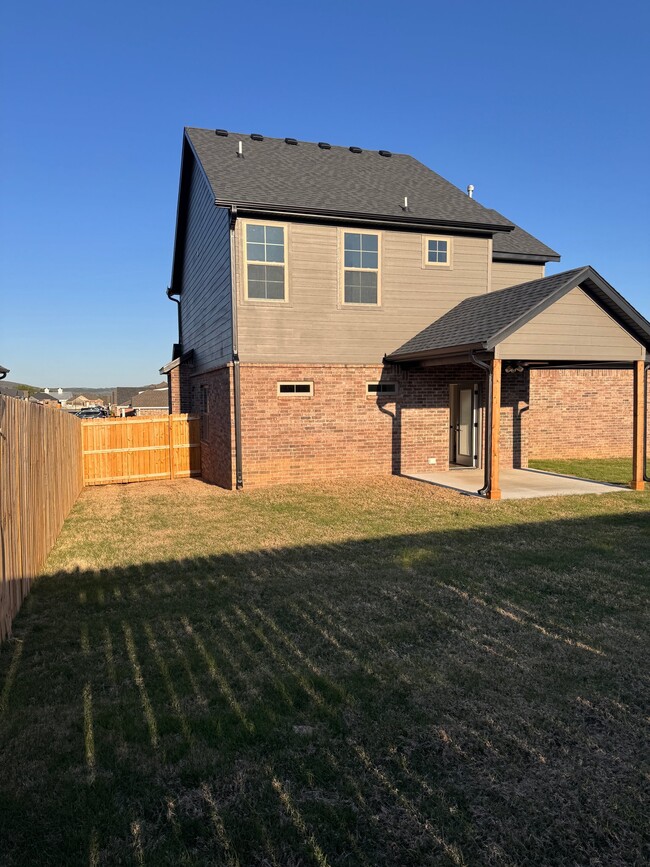 Photo - 222 Nebo St House