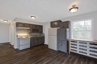 Building Photo - 1312 Celeste Dr