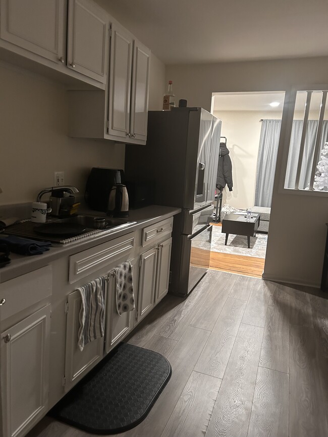 Building Photo - 1720 Browning St