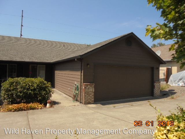 Building Photo - 3 br, 2 bath House - 565 NW Meadows Dr.