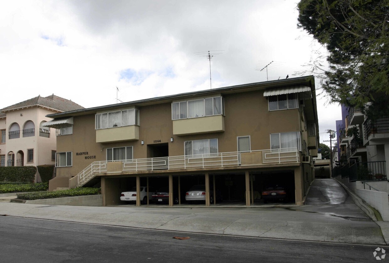 Harper House Apartments in West Hollywood, CA