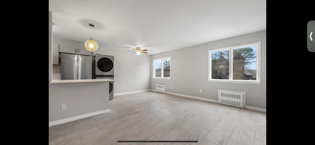 Building Photo - 104 Maple Ave