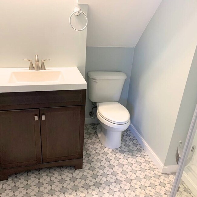 15 Beeden Rd, Westport, MA 02790 Townhome Rentals in Westport MA