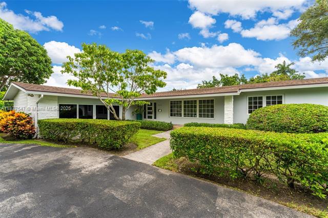 Foto del edificio - 7451 SW 133rd St