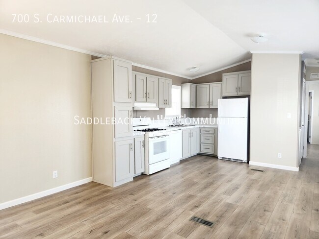 Foto del edificio - 700 S Carmichael Ave