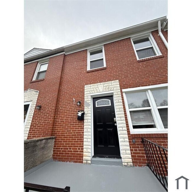 Photo - 3 Bedroom Housing Voucher Accepted Townhome