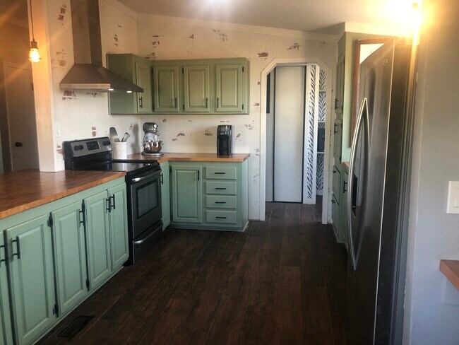 Foto del edificio - 260 NW Golden Hills Dr